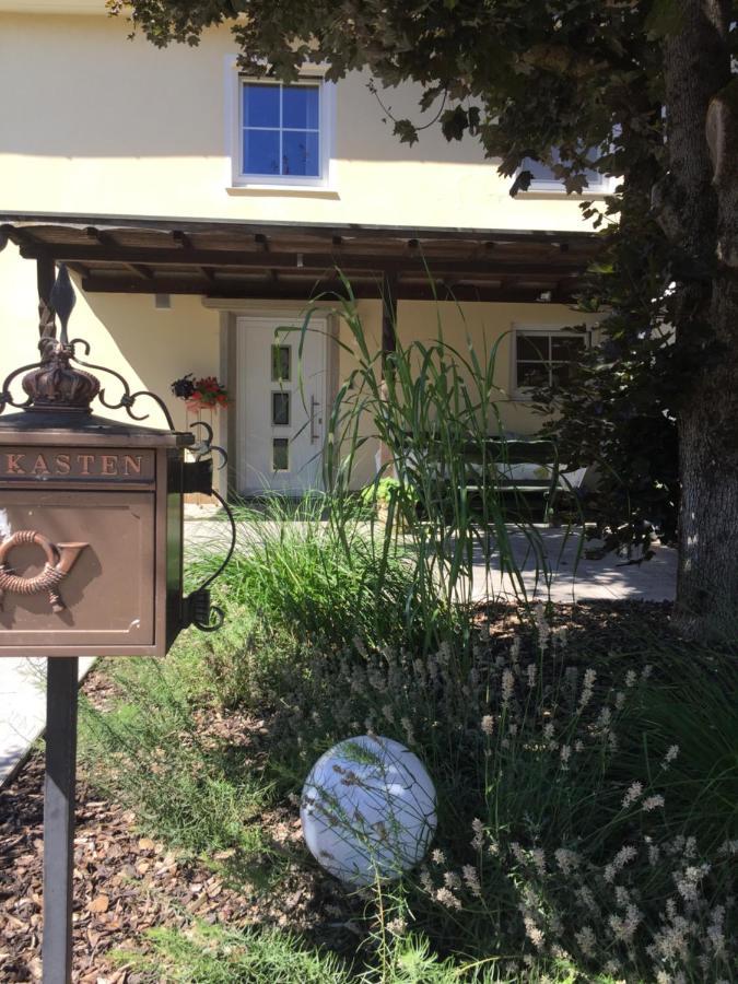 Apartmentvermietung Ingrid Bolkart - Voehlino 2 일러티젠 외부 사진